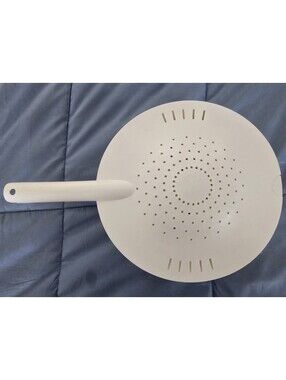 Tupperware 2-Piece Locking Lid White Plastic Double Colander/Strainer--2 Quart